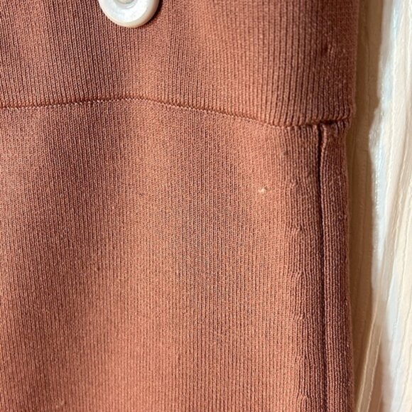 L Babaton Aritzia pink professional career and work wear knit pencil skirt - Picture 5 of 6